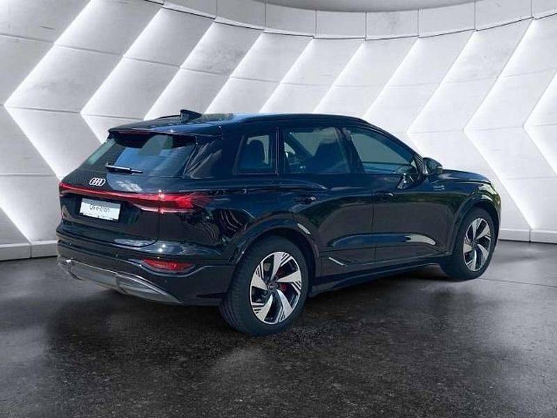Gebraucht Audi Q6 e-tron 284 kW (387 PS) 2024 Mythosschwarz metallic SUV