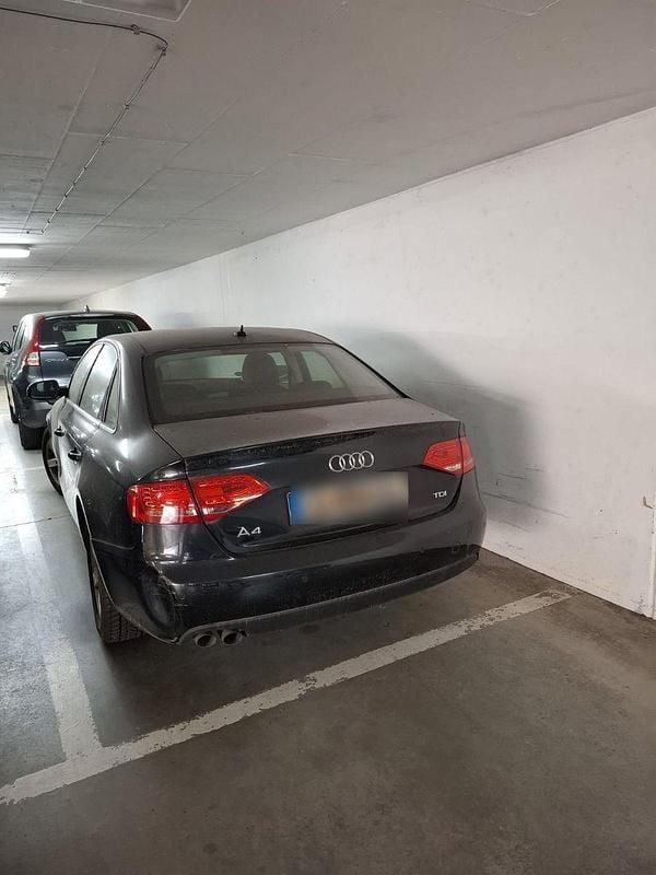 Gebraucht Audi A4 Ambiente 120 PS (88 kW) 2011 Schwarz Limousine