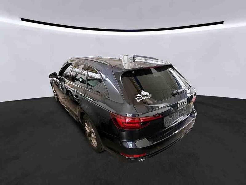 Gebraucht Audi A4 S-Line 150 PS (110 kW) 2018 Blau Kombi