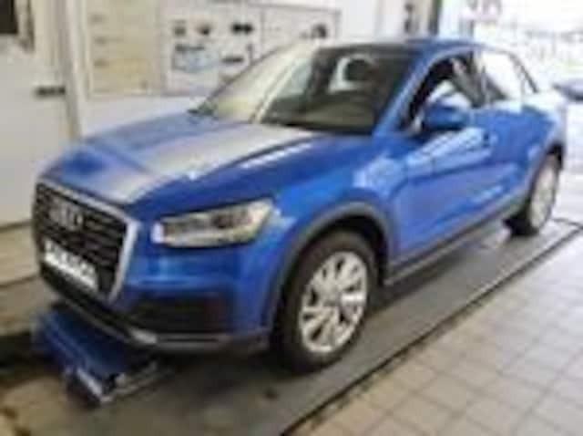 Gebraucht Audi Q2 Design 116 PS (85 kW) 2019 Arablau kristalleffekt SUV