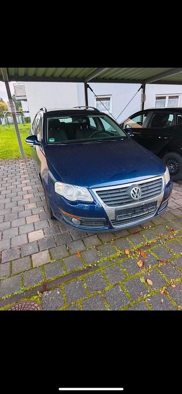 Blau Gebraucht 2007 VW Passat Kombi | 800 € (Superpreis) - Bild 1/4