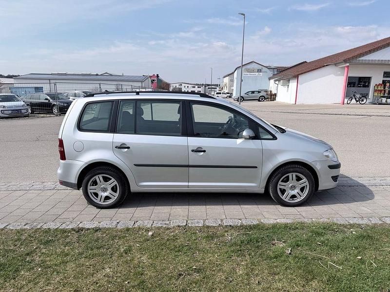 Gebraucht VW Touran Conceptline 105 PS (77 kW) 2008 Silber Van / Kleinbus