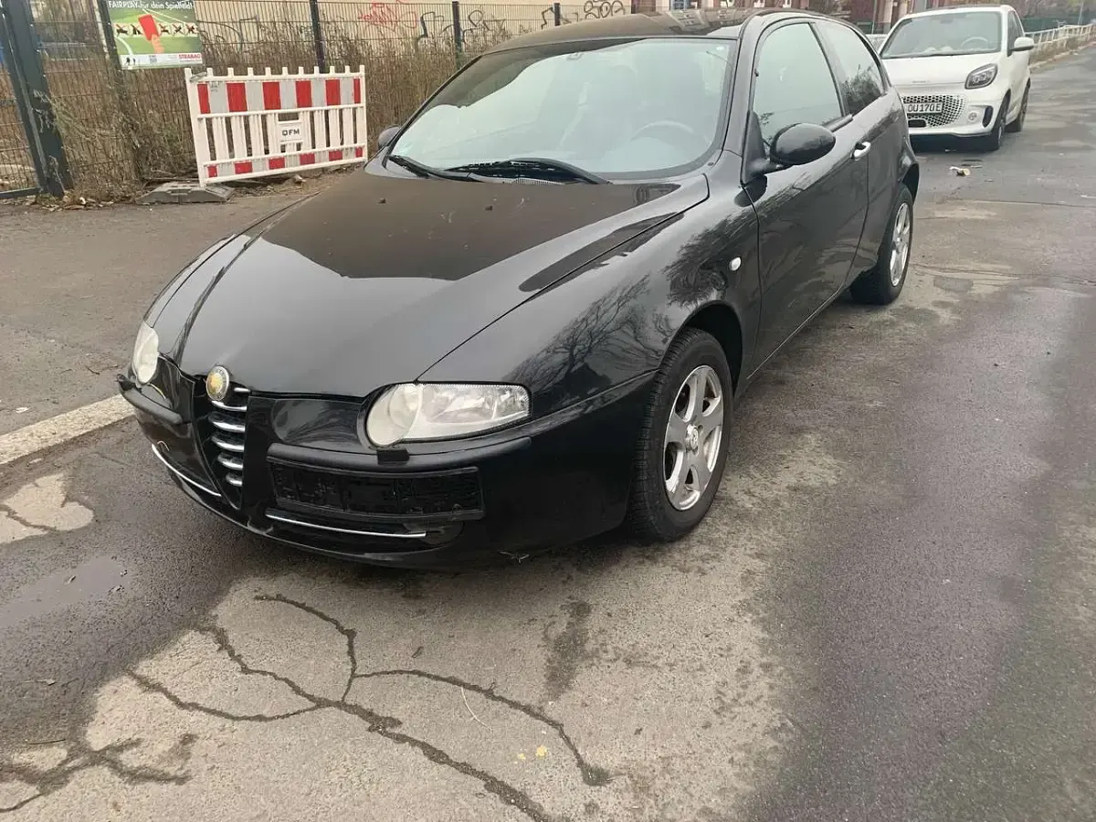 Occasion Alfa Romeo 147 120 ch (88 kW) 2003 Noir Citadine