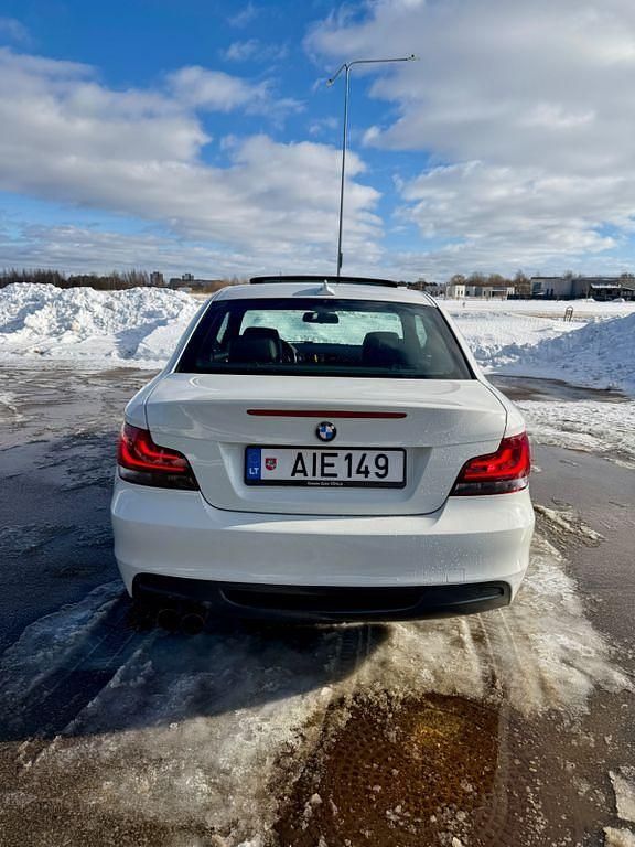 Gebraucht BMW 135 Performance 326 PS (239 kW) 2013 Weiß Kleinwagen