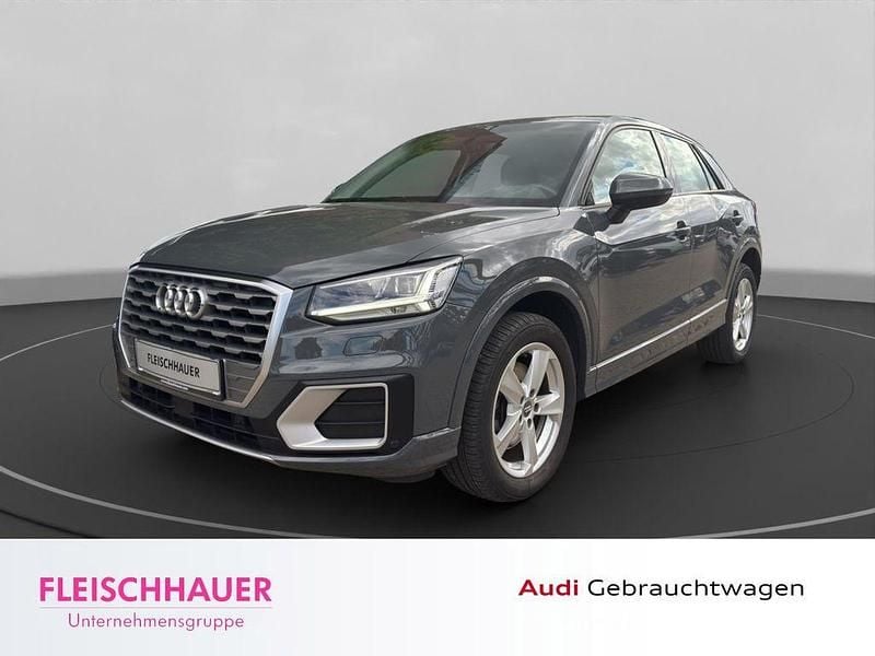 Grau Gebraucht 2018 Audi Q2 Sport SUV | 18.470 € (Guter Preis) - Bild 1/4