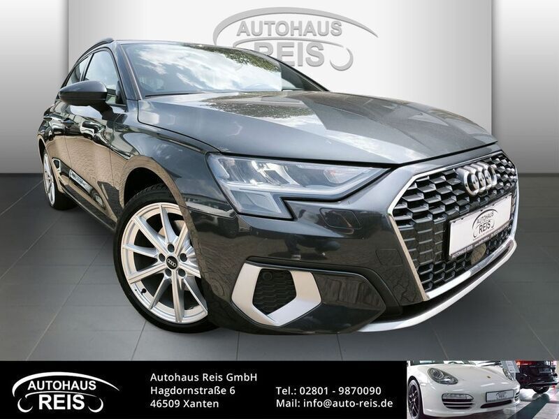 Grau Gebraucht 2021 Audi A3 Sportback e-tron Advanced Limousine | 24.850 € (Fairer Preis) - Bild 1/4