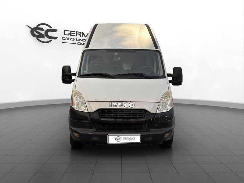 Second-hand Iveco Daily 170 CP (125 kW) 2013 Alb Berlinǎ