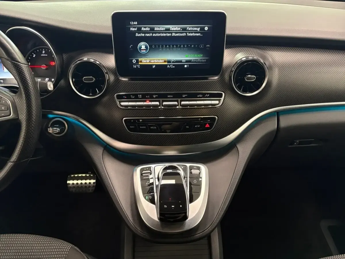 Gebraucht Mercedes V300 AMG 239 PS (175 kW) 2020 Bergkristallweiß Van / Kleinbus