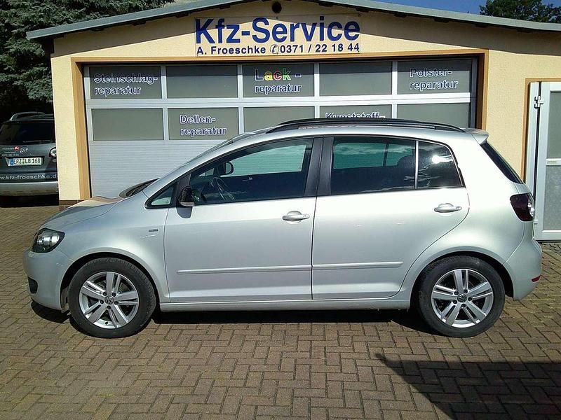 Silber Gebraucht 2012 VW Golf Plus Cross Match Van / Kleinbus | 7.790 € (Fairer Preis) - Bild 1/4
