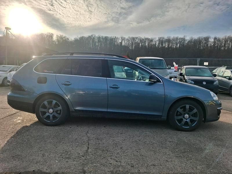 Gebraucht VW Golf V Comfortline 140 PS (102 kW) 2008 Nordseegrün metallic Kombi