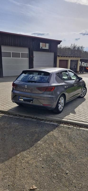 Gebraucht Seat Leon 115 PS (84 kW) 2017 Grau Limousine