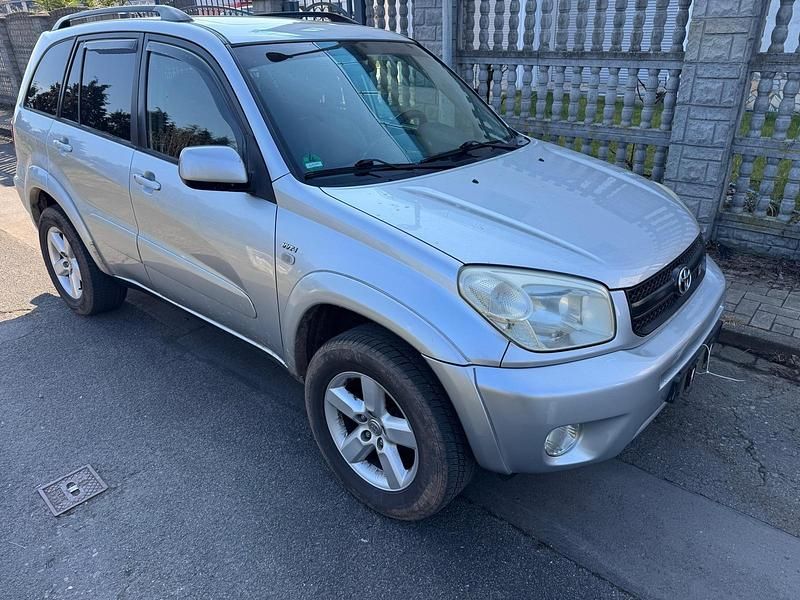 Gebraucht Toyota RAV4 150 PS (110 kW) 2004 Silber SUV
