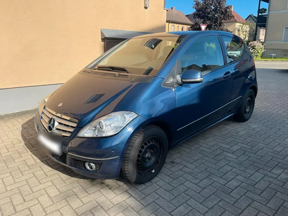 Gebraucht Mercedes A150 95 PS (69 kW) 2009 Blau Coupé