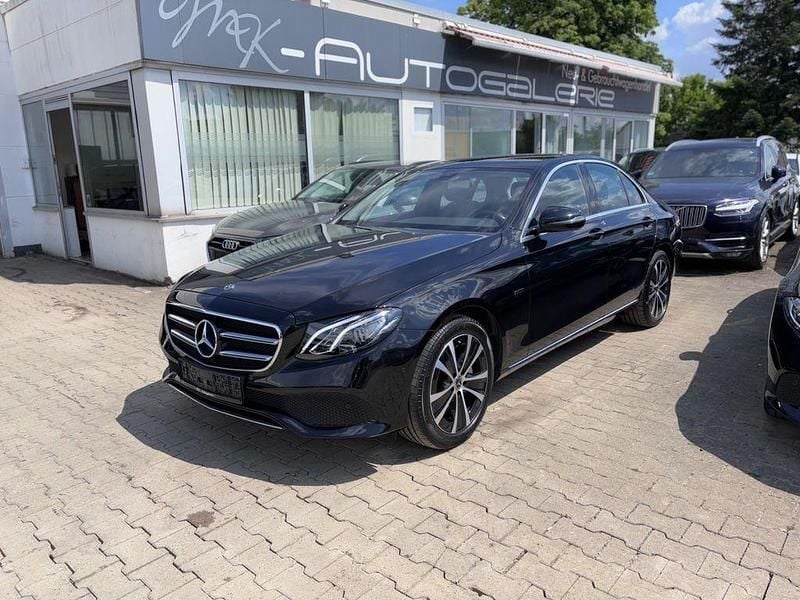 Schwarz Gebraucht 2019 Mercedes E300 Limousine | 23.990 € (Guter Preis) - Bild 1/4