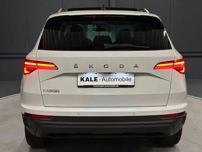 Gebraucht Skoda Karoq Style 150 PS (110 kW) 2022 Moonweiss metallic SUV