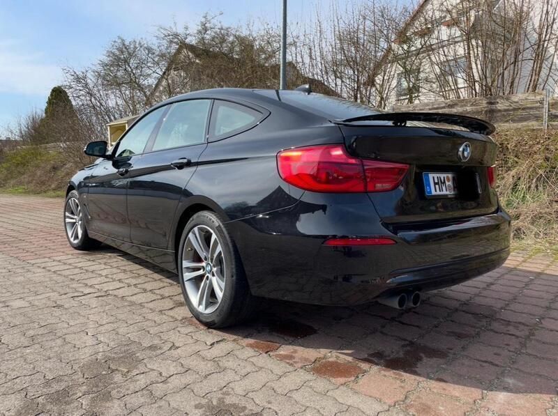 Schwarz Gebraucht 2017 BMW 330 Sport Line Limousine | 27.000 € (Etwas zu teuer) - Bild 1/4