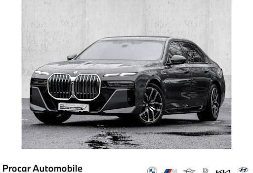 Gebraucht BMW 740 Comfort Edition 299 PS (219 kW) 2025 Grau Limousine