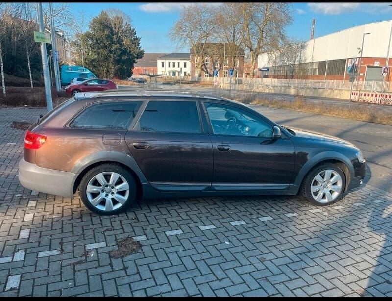 Braun Gebraucht 2009 Audi A6 Kombi | 8.299 € (Teuer) - Bild 1/4