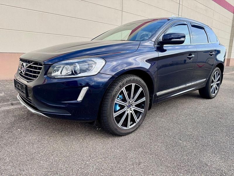 Blau Gebraucht 2017 Volvo XC60 Linje Inscription SUV | 25.980 € (Teuer) - Bild 1/4