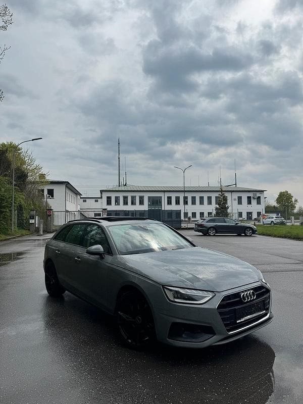 Second-hand Audi A4 Ambiente 136 CP (100 kW) 2021 Gri Break