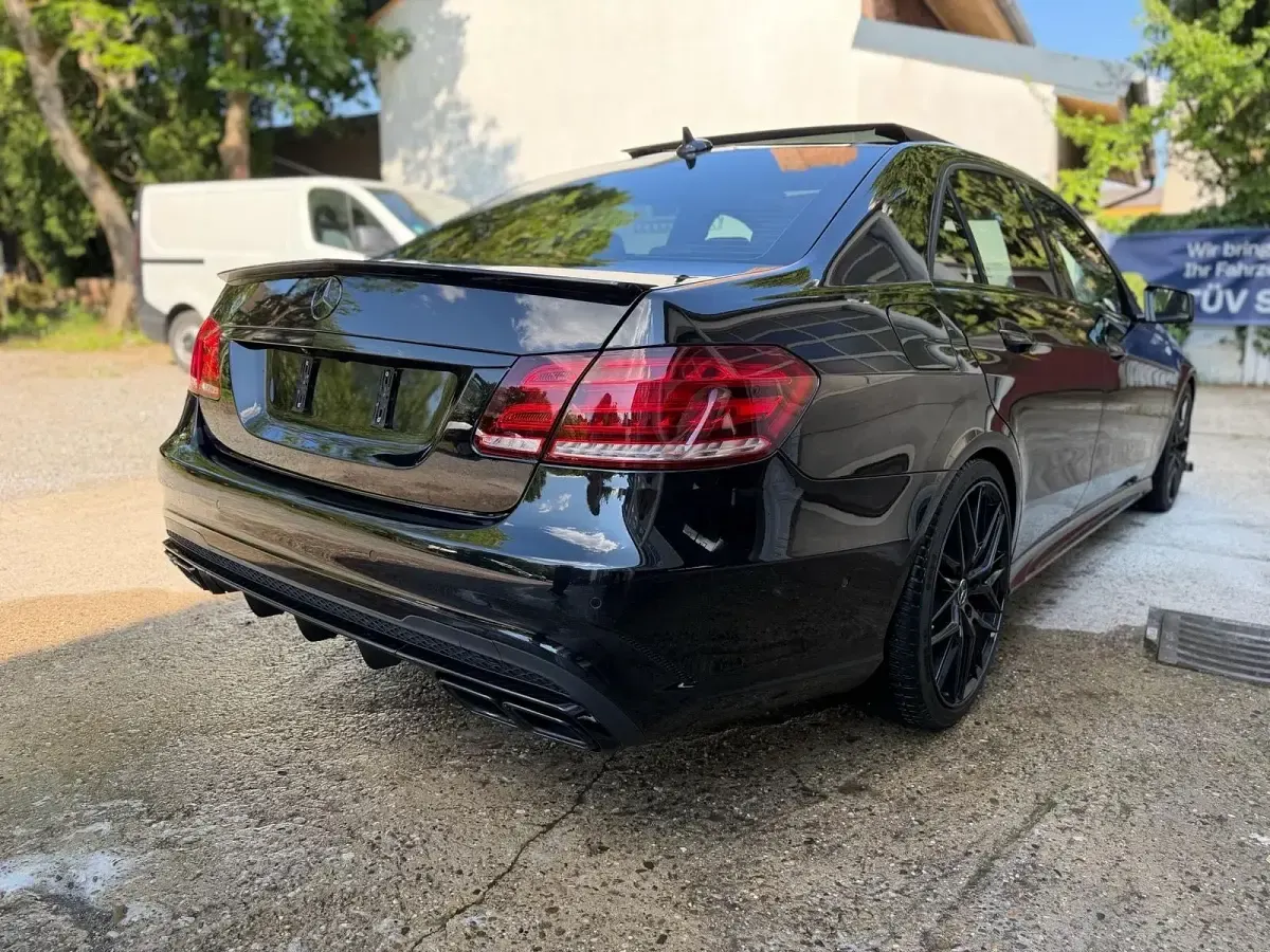 Gebraucht Mercedes E500 408 PS (300 kW) 2013 Schwarz Limousine