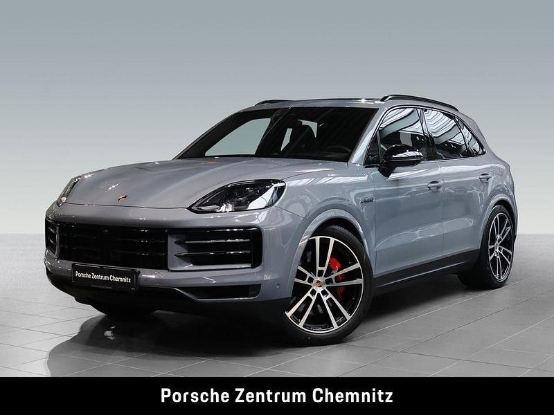 Grau Gebraucht 2024 Porsche Cayenne S E-Hybrid SUV | 106.890 € (Fairer Preis) - Bild 1/4
