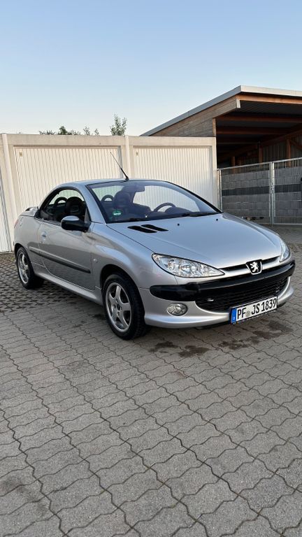 Silber Gebraucht 2001 Peugeot 206 CC Cabrio | 1.699 € (Guter Preis) - Bild 1/4