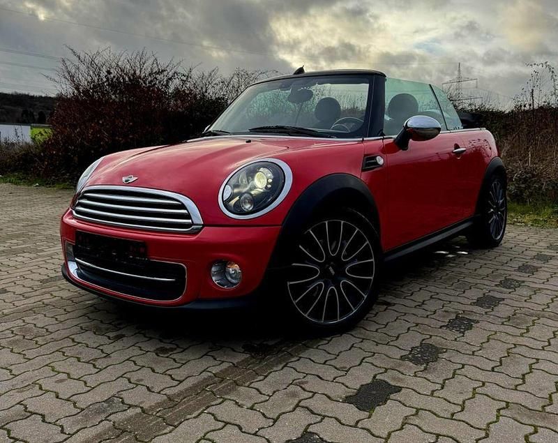 Rot Gebraucht 2011 Mini Cooper Kleinwagen | 6.799 € (Etwas zu teuer) - Bild 1/4