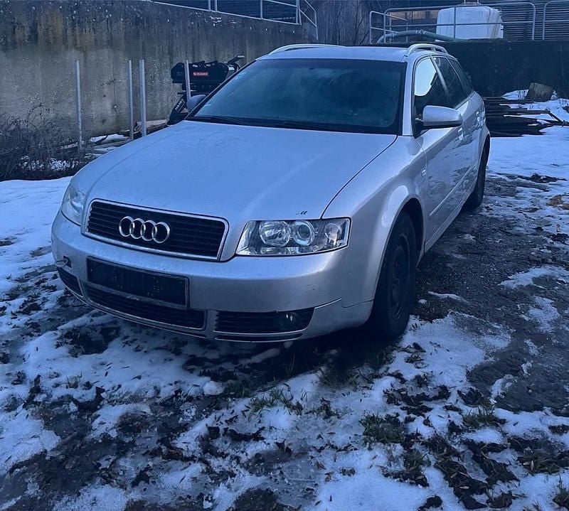 Gebraucht 2004 Audi A4 Kombi | 600 € (Superpreis) - Bild 1/2