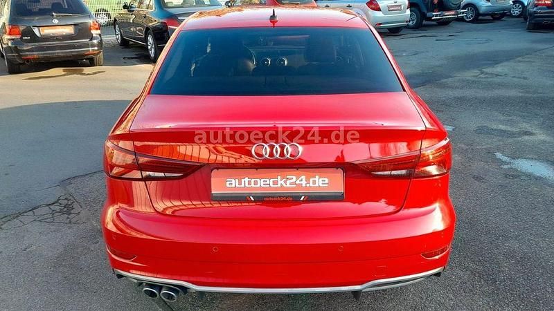 Gebraucht Audi A3 Design 150 PS (110 kW) 2019 Rot Limousine