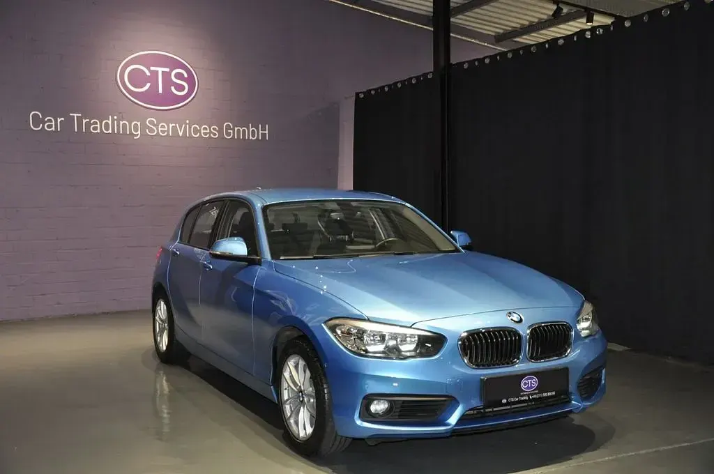 Gebraucht BMW 118 Advantage 150 PS (110 kW) 2018 Blau Kleinwagen