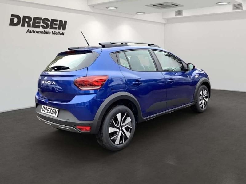 Neu Dacia Sandero Expression 91 PS (66 kW) 2025 Blau Kleinwagen