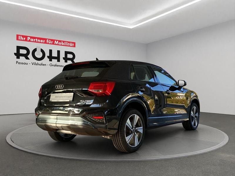 Gebraucht Audi Q2 Advanced Plus 190 PS (139 kW) 2024 Mythosschwarzmetallic SUV