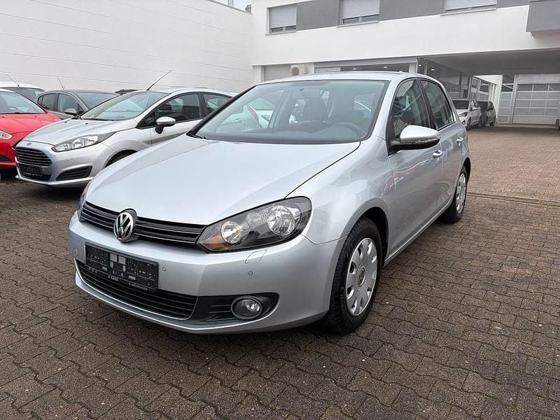 Silber Gebraucht 2011 VW Golf VI Highline Kleinwagen | 6.995 € (Fairer Preis) - Bild 1/4