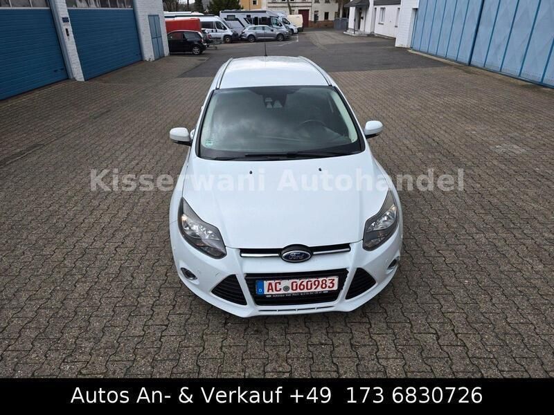 Gebraucht Ford Focus Titanium 182 PS (133 kW) 2014 Weiß Kombi