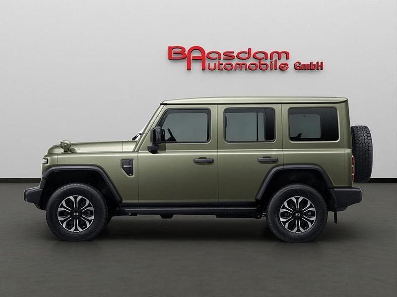 Neu BAW 212 166 PS (122 kW) 2026 Grün SUV