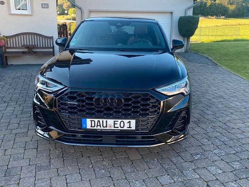 Schwarz Gebraucht 2021 Audi Q3 S-Line SUV | 32.200 € (Guter Preis) - Bild 1/4