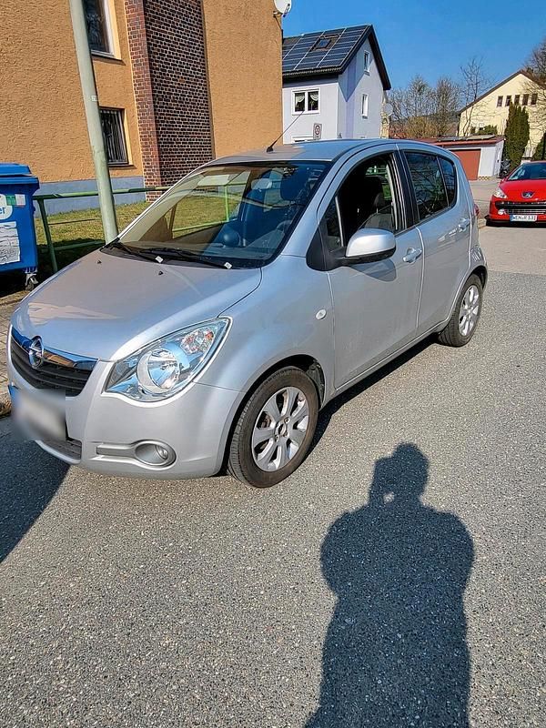 Gebraucht Opel Agila 67 PS (49 kW) 2008 Silber Kleinwagen