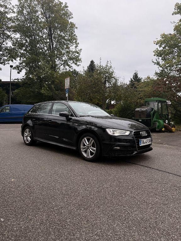 Schwarz Gebraucht 2015 Audi A3 Sportback S-Line Limousine | 9.000 € (Superpreis) - Bild 1/4