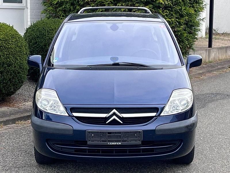 Blau Gebraucht 2007 Citroën C8 Tendance Van / Kleinbus | 1.790 € (Superpreis) - Bild 1/4