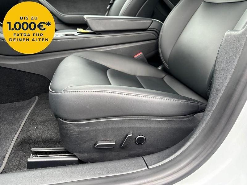 Gebraucht Tesla Model 3 Standard Range 239 kW (325 PS) 2022 Weiß Limousine