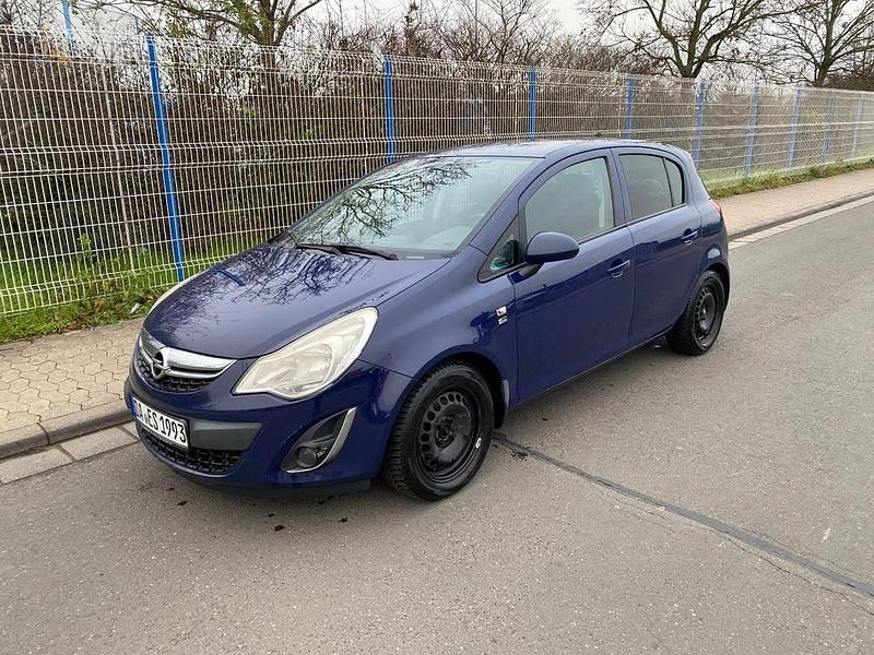 Blau Gebraucht 2012 Opel Corsa Selection Limousine | 1.990 € (Guter Preis) - Bild 1/4