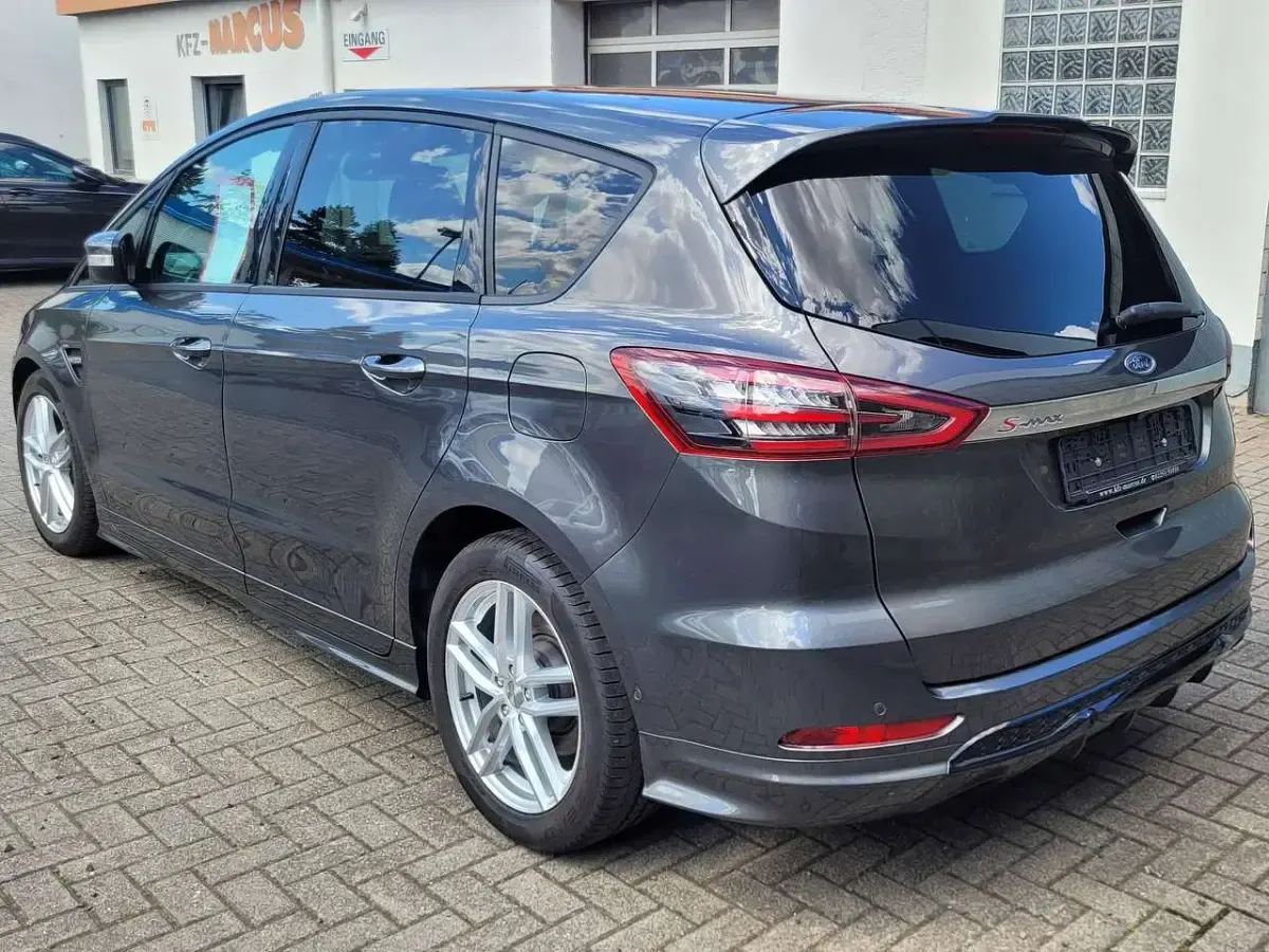 Gebraucht Ford S-MAX ST-Line 165 PS (121 kW) 2019 Magneticgrau (metallic) Van / Kleinbus