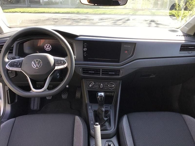 Gebraucht VW Taigo 95 PS (69 kW) 2024 Silber SUV