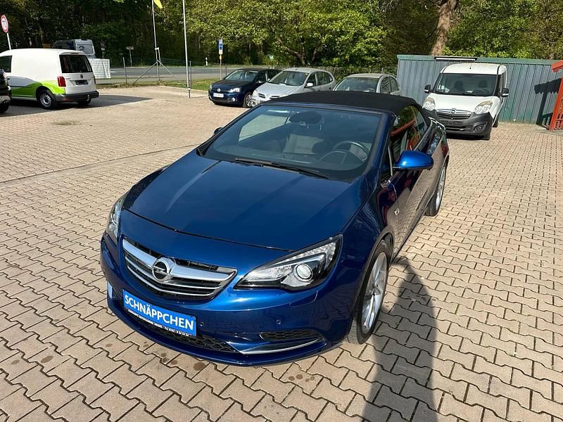 Blau Gebraucht 2013 Opel Cascada Edition Cabrio | 11.990 € (Fairer Preis) - Bild 1/4