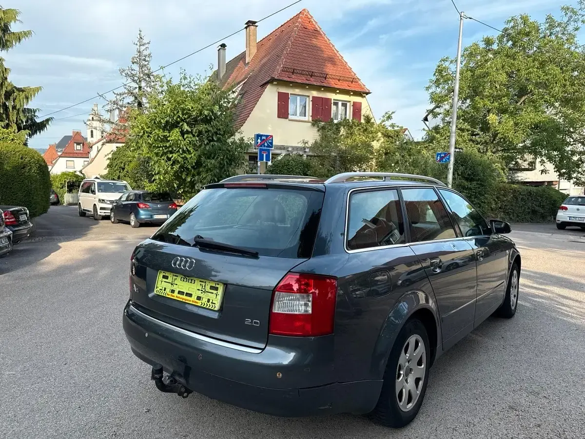 Gebraucht Audi A4 131 PS (96 kW) 2003 Grau Kombi