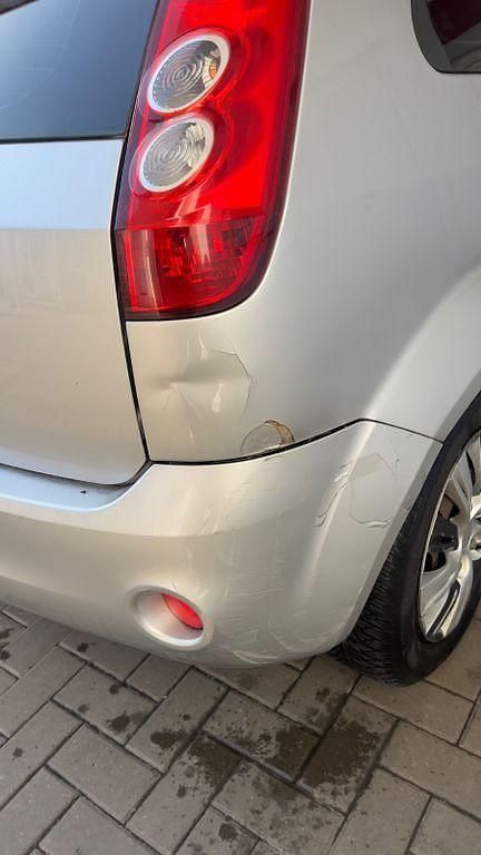 Gebraucht Ford Fiesta Ambiente 69 PS (50 kW) 2007 Silber Kleinwagen