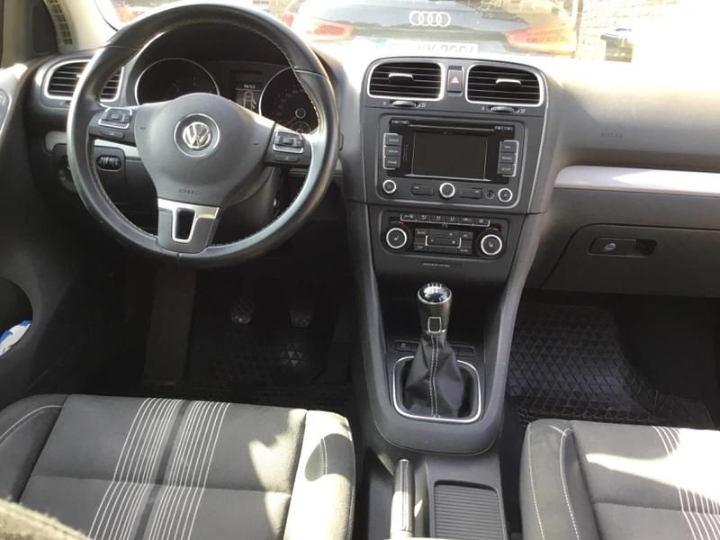Silber Gebraucht 2012 VW Golf VI Kleinwagen | 7.800 € (Fairer Preis) - Bild 1/4
