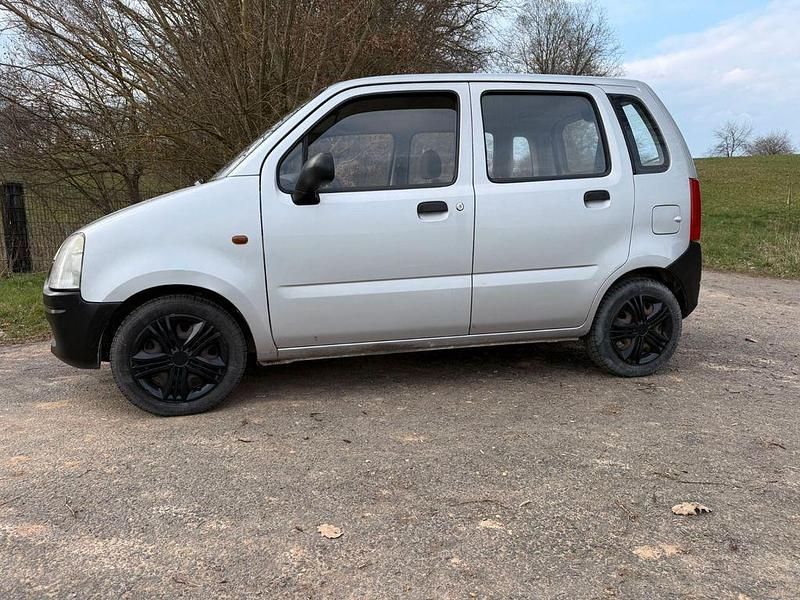 Gebraucht Opel Agila 58 PS (42 kW) 2002 Silber Van / Kleinbus