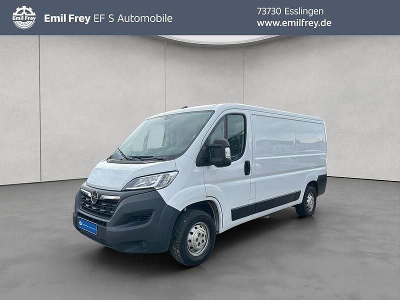 Weiß Gebraucht 2023 Opel Movano Edition Van | 20.890 € (Guter Preis) - Bild 1/4